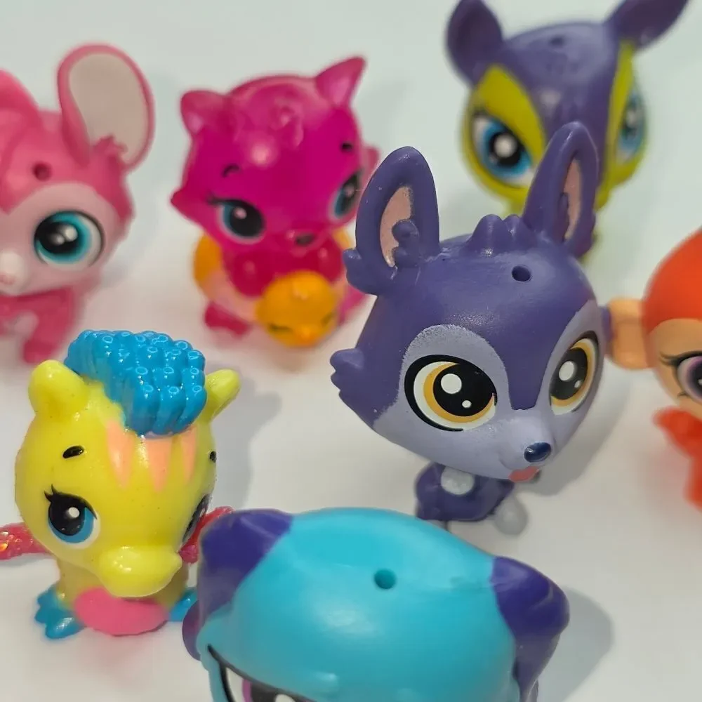 LPS Littlest Pet Shop Mini Animal Figurine Toy Bundle
